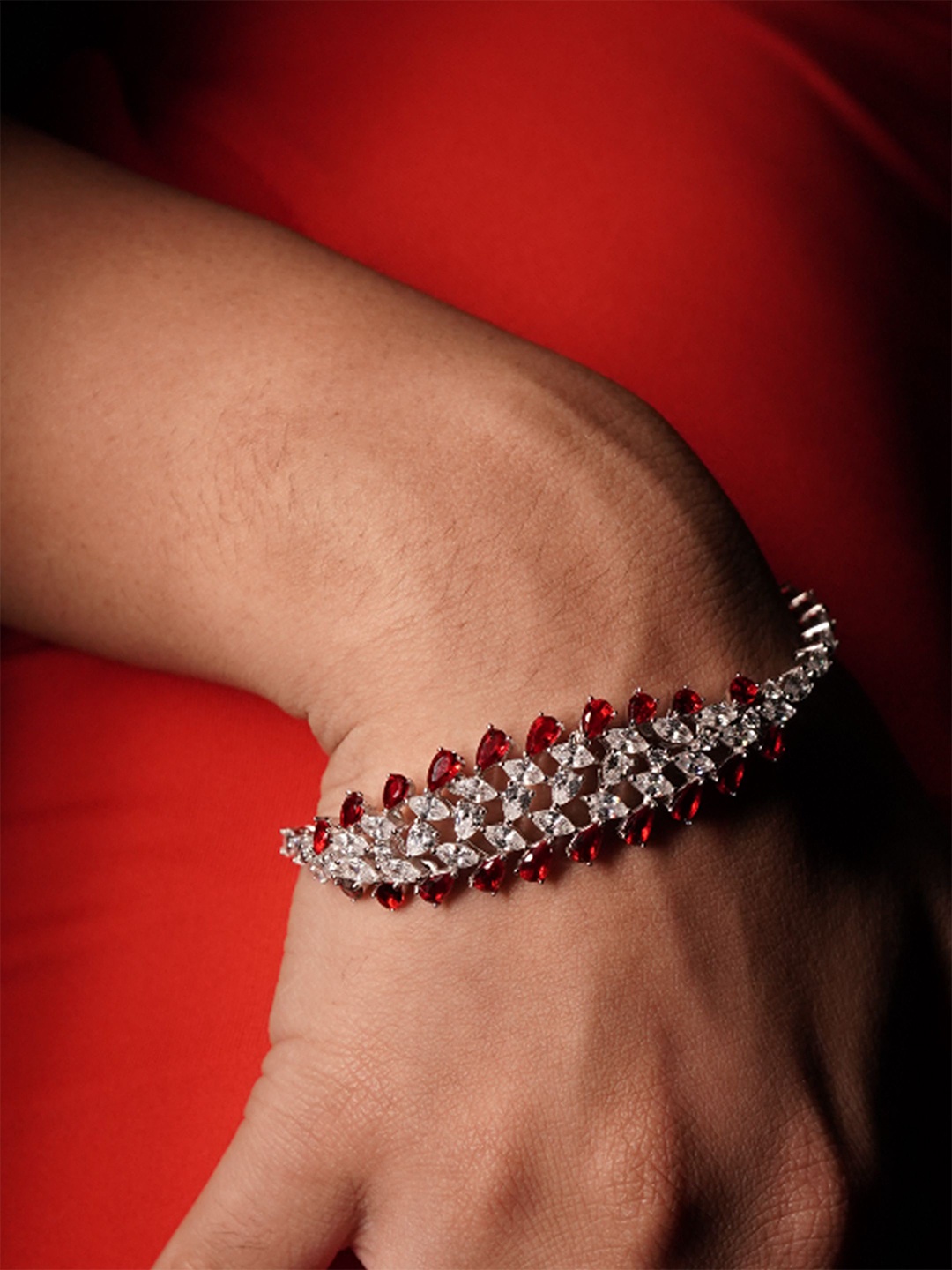 

THE WOKE COLLECTION Women Sterling Silver Cubic Zirconia Rose Gold-Plated Link Bracelet