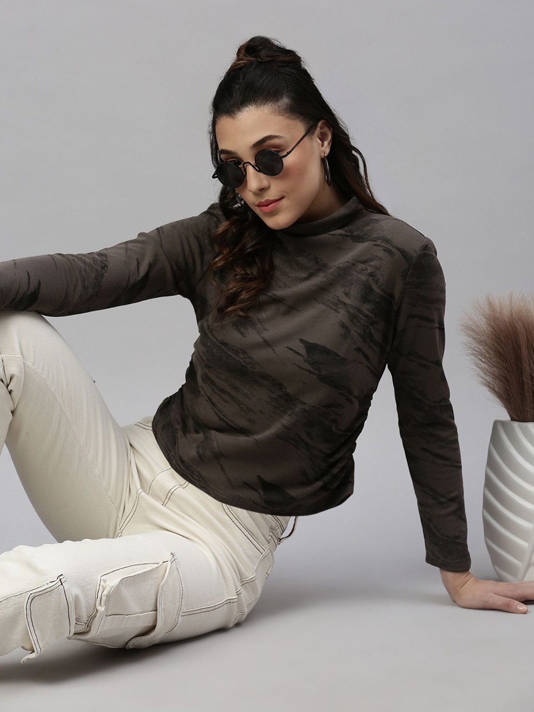 

SHOWOFF Top, Brown