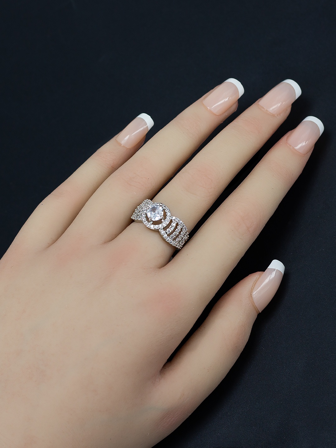

PRIVIU Rhodium Plated American Diamond Stone Studded Finger Ring, Silver