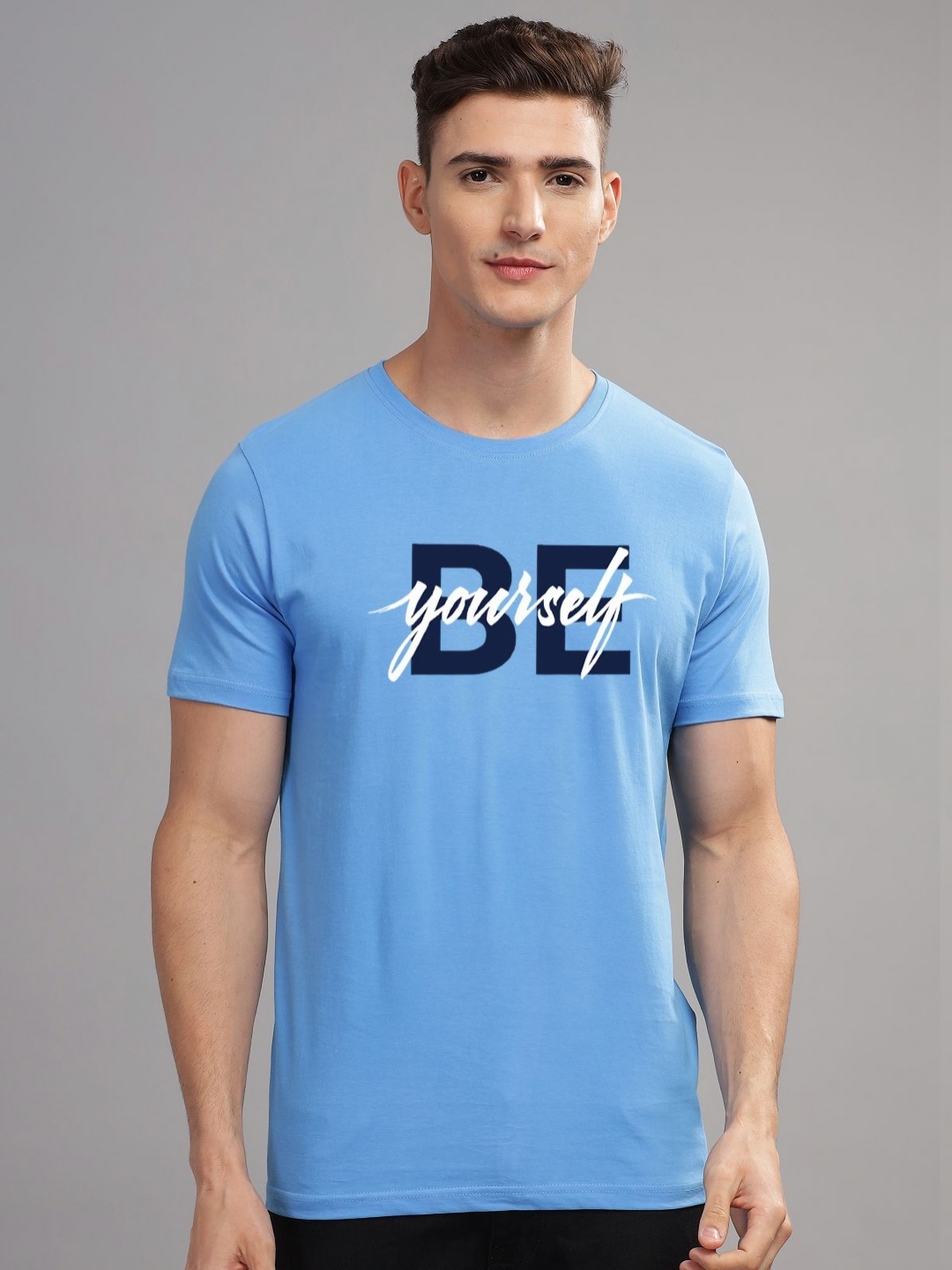 

ADRO Men Typography Printed Applique T-shirt, Blue