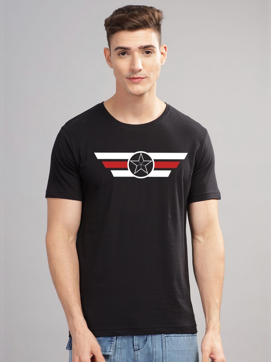 

ADRO Men Printed Applique T-shirt, Black