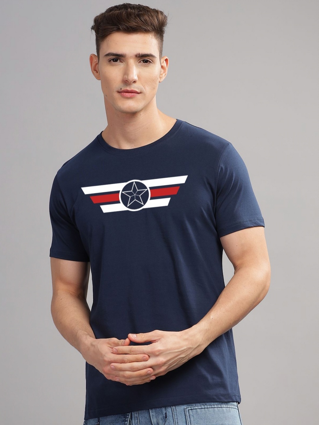 

ADRO Men Printed Applique T-shirt, Navy blue