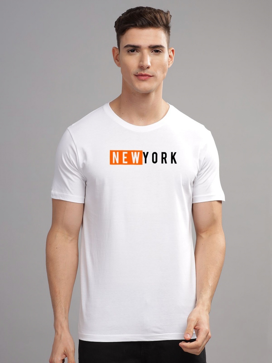 

ADRO Men Typography Printed Applique T-shirt, White