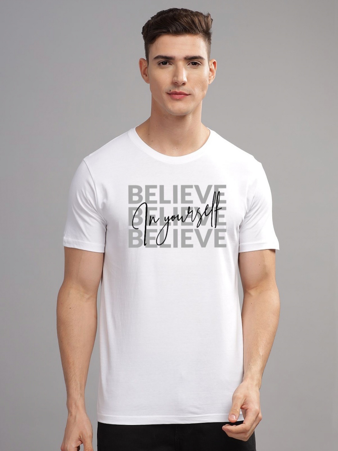 

ADRO Men Typography Printed Applique T-shirt, White