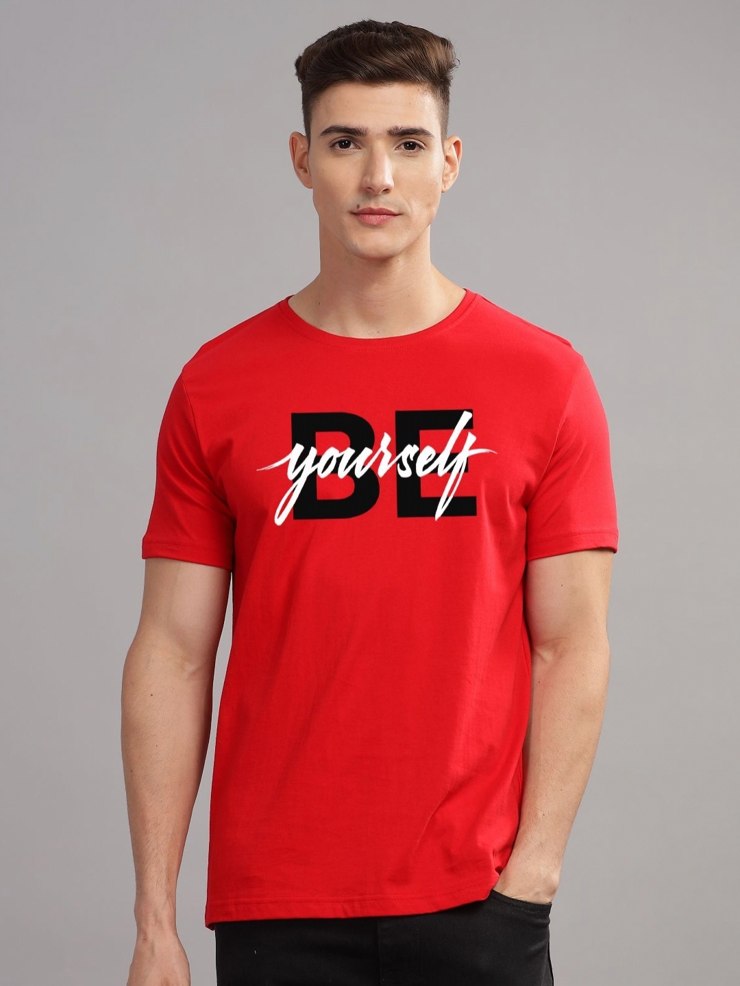 

ADRO Men Typography Printed Applique T-shirt, Red