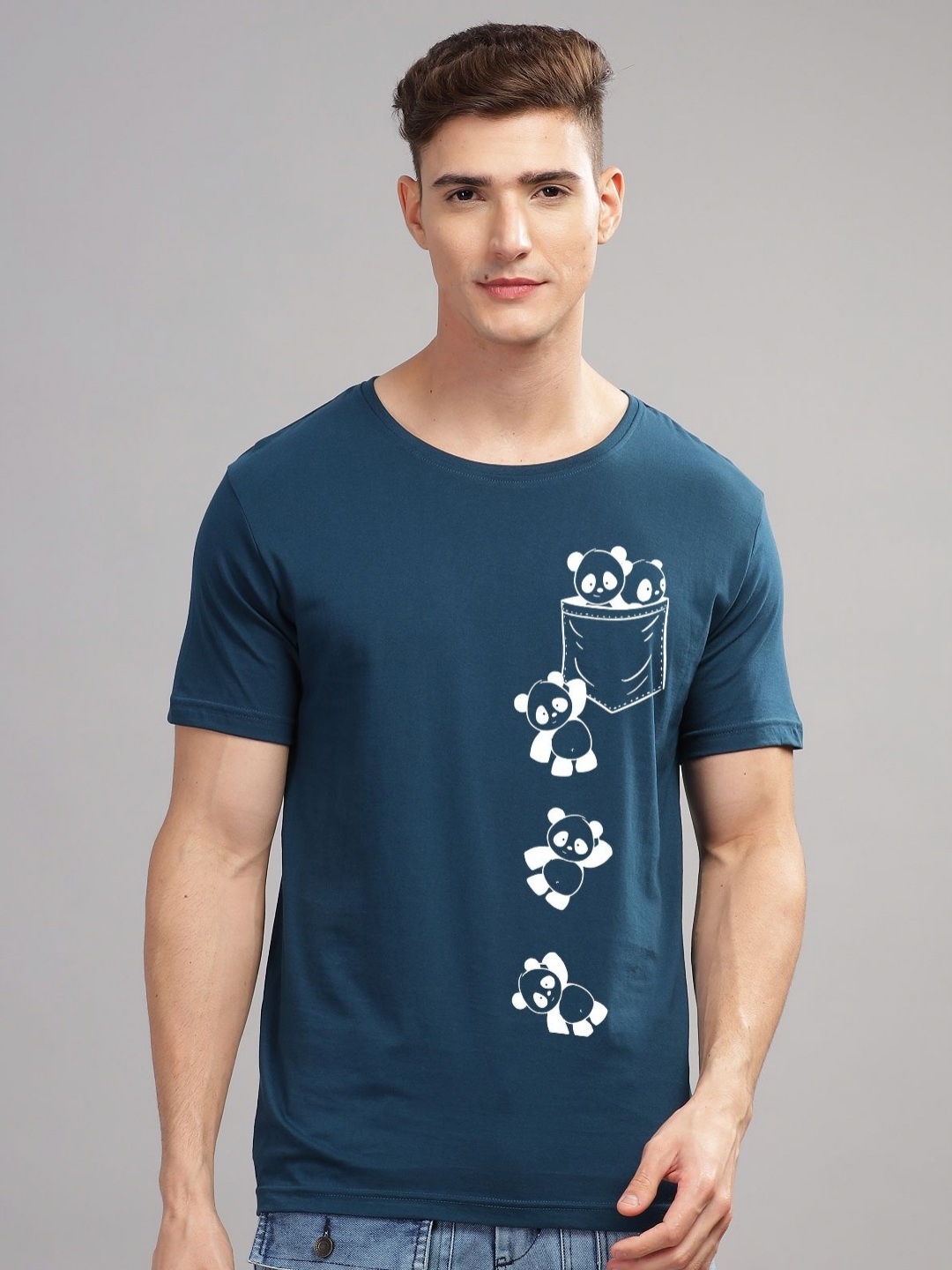 

ADRO Men Typography Printed Applique T-shirt, Teal