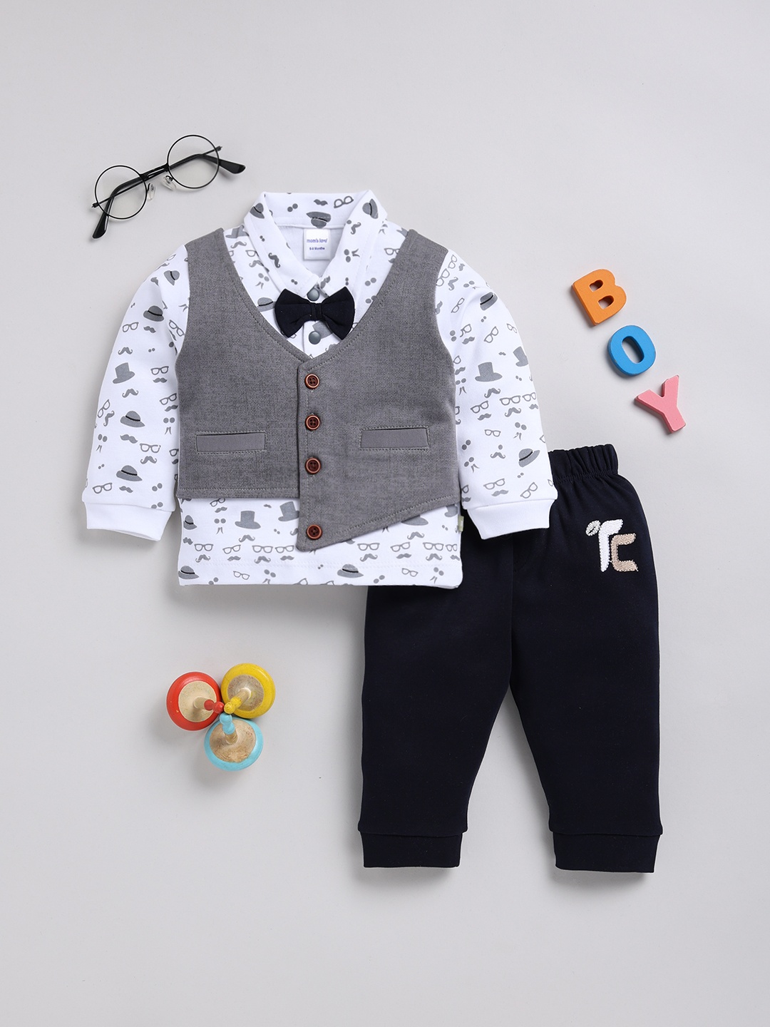 

Moms Love Infant Boys Pure Cotton Printed T-shirt with Joggers, White