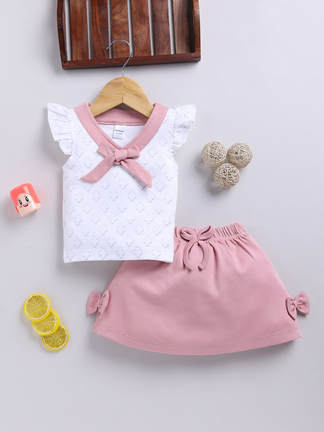 

Moms Love Infant Girls Pure Cotton Printed Top with Skirt, White