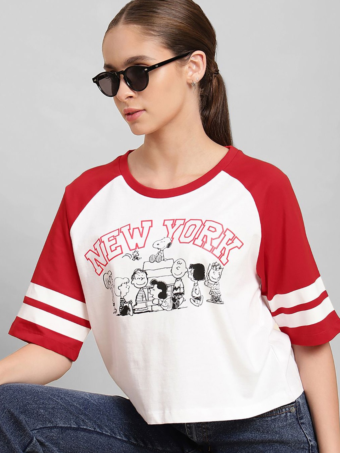 

Free Authority Peanuts Printed Loose Fit Pure Cotton T-Shirt, White