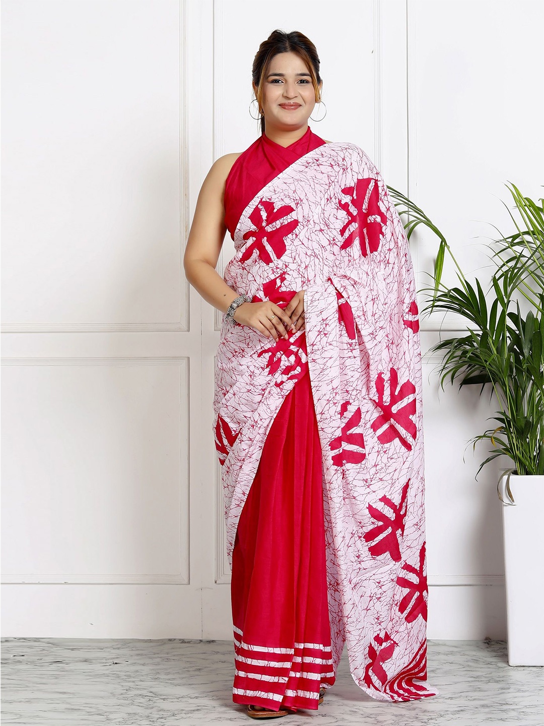 

JAIPURI PRINT Floral Pure Cotton Bagru Saree, Red