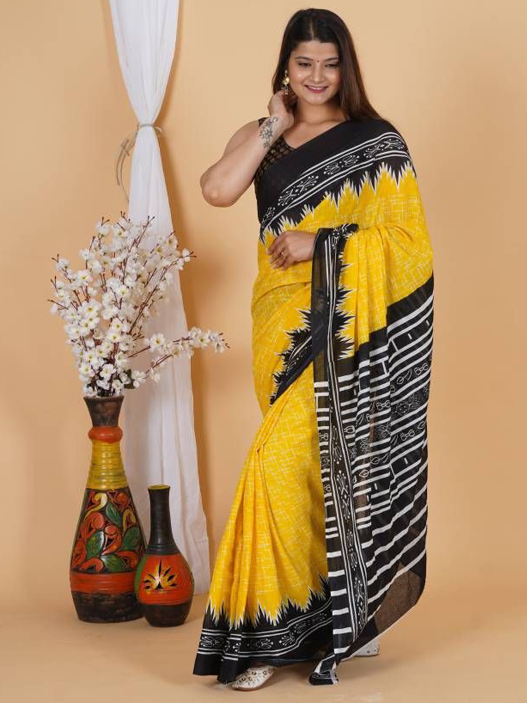 

JAIPURI PRINT Pure Cotton Saree, Yellow