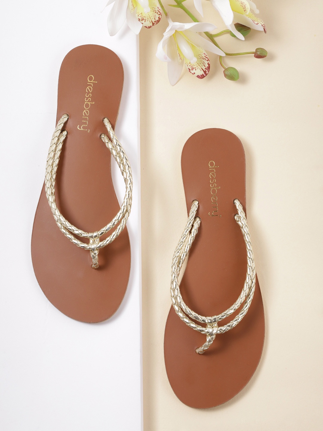 

DressBerry Women Gold-Toned Woven Design Open Toe Flats
