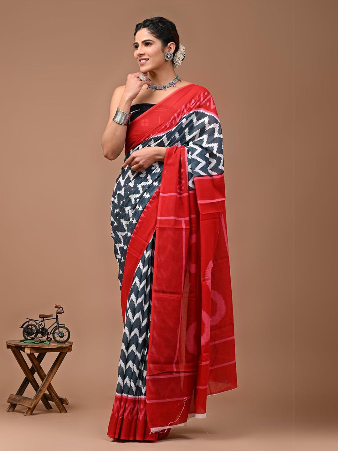 

JAIPURI PRINT Leheriya Pure Cotton Bagru Saree, Red