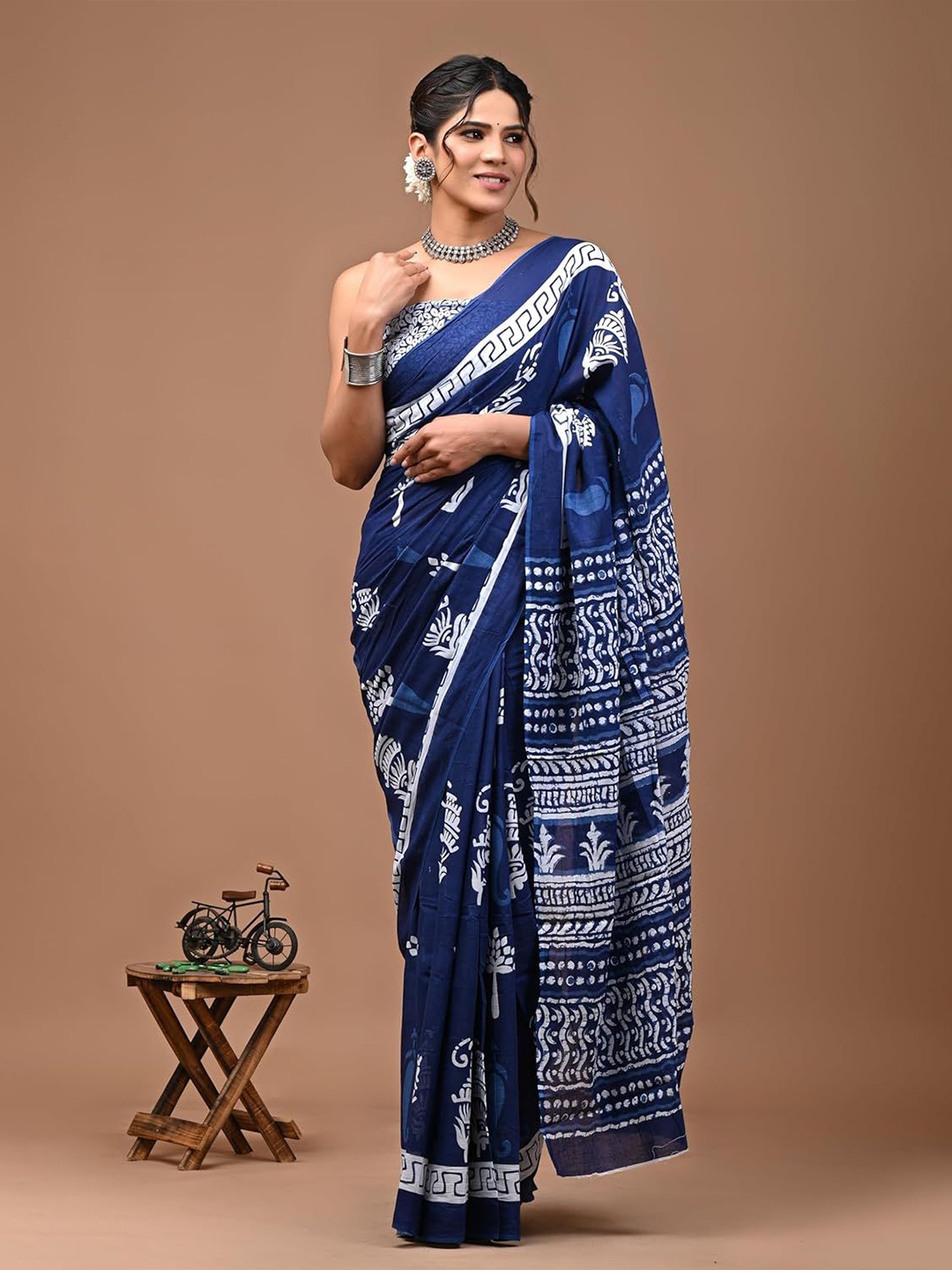 

JAIPURI PRINT Ethnic Motifs Pure Cotton Bagru Saree, Blue