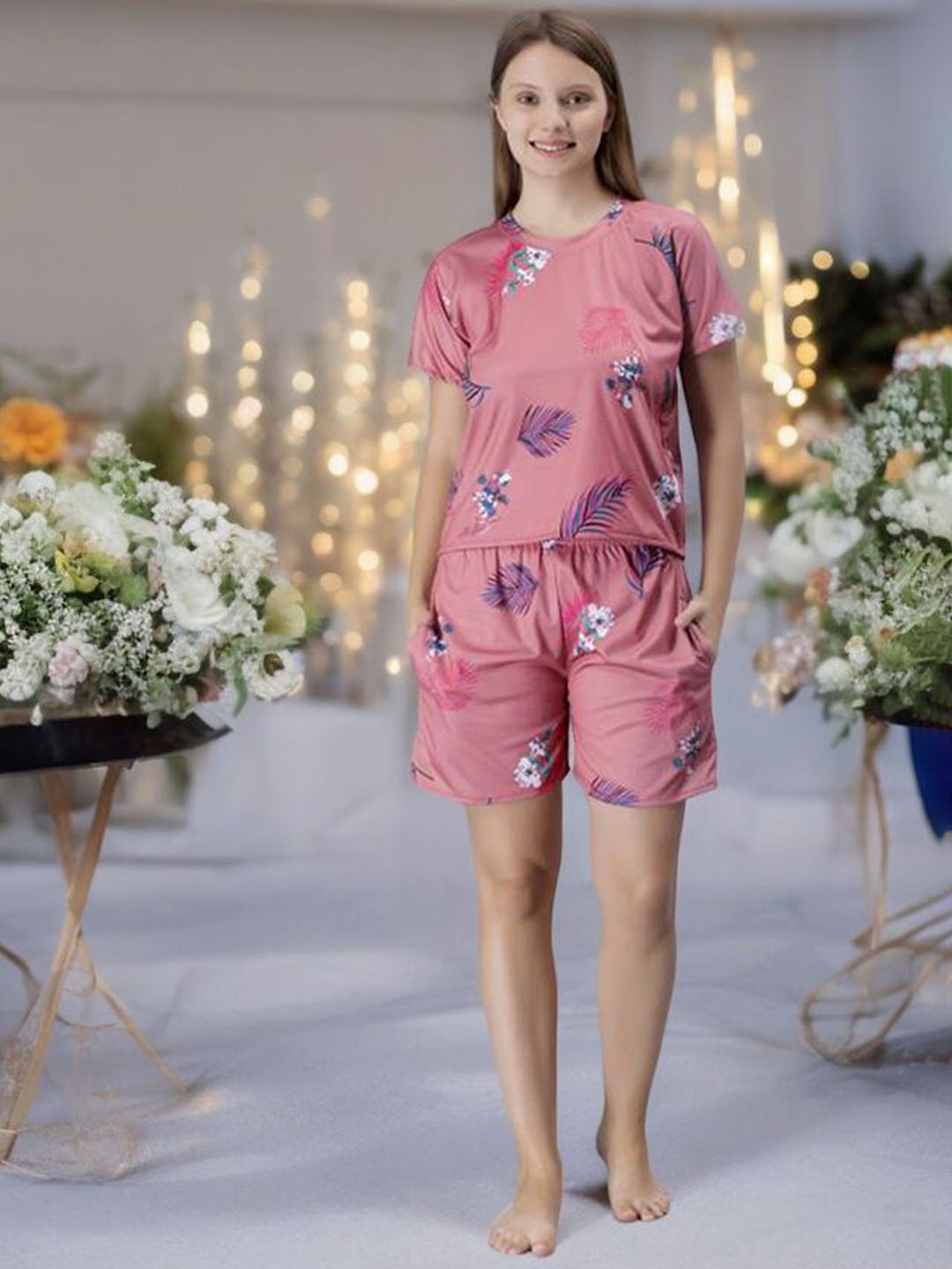 

Xivir Women Printed Night suit, Peach
