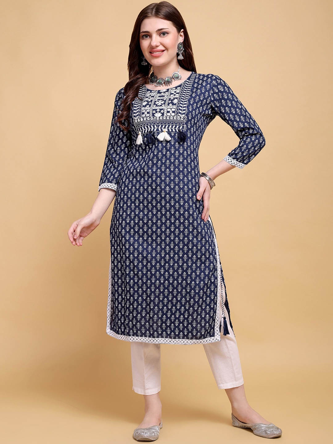 

JAFFRY EMBROIDERY Women Ethnic Motifs Printed Thread Work Kurta, Blue