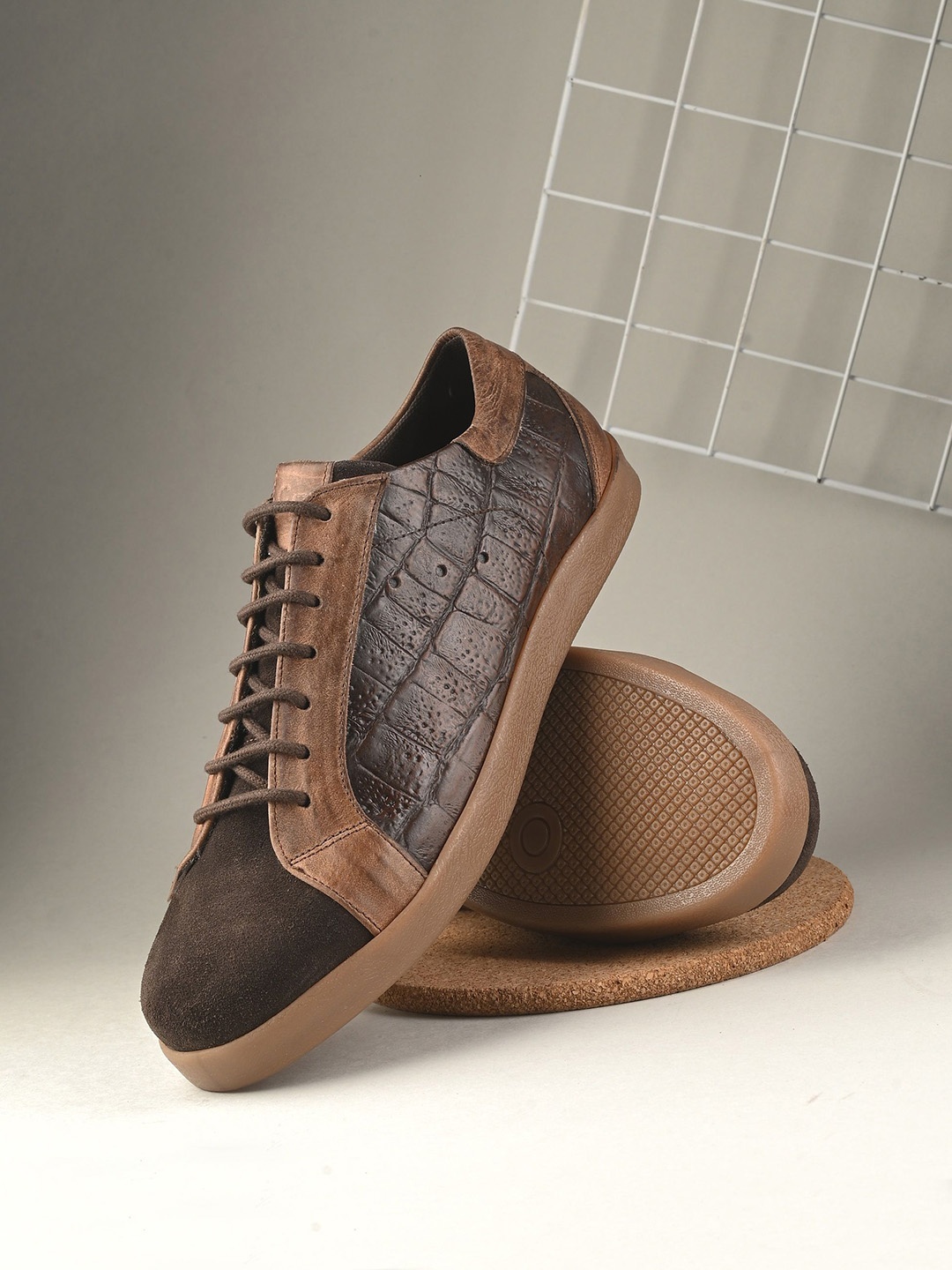 

CARLO ROMANO Men Printed Suede Fashion, Brown