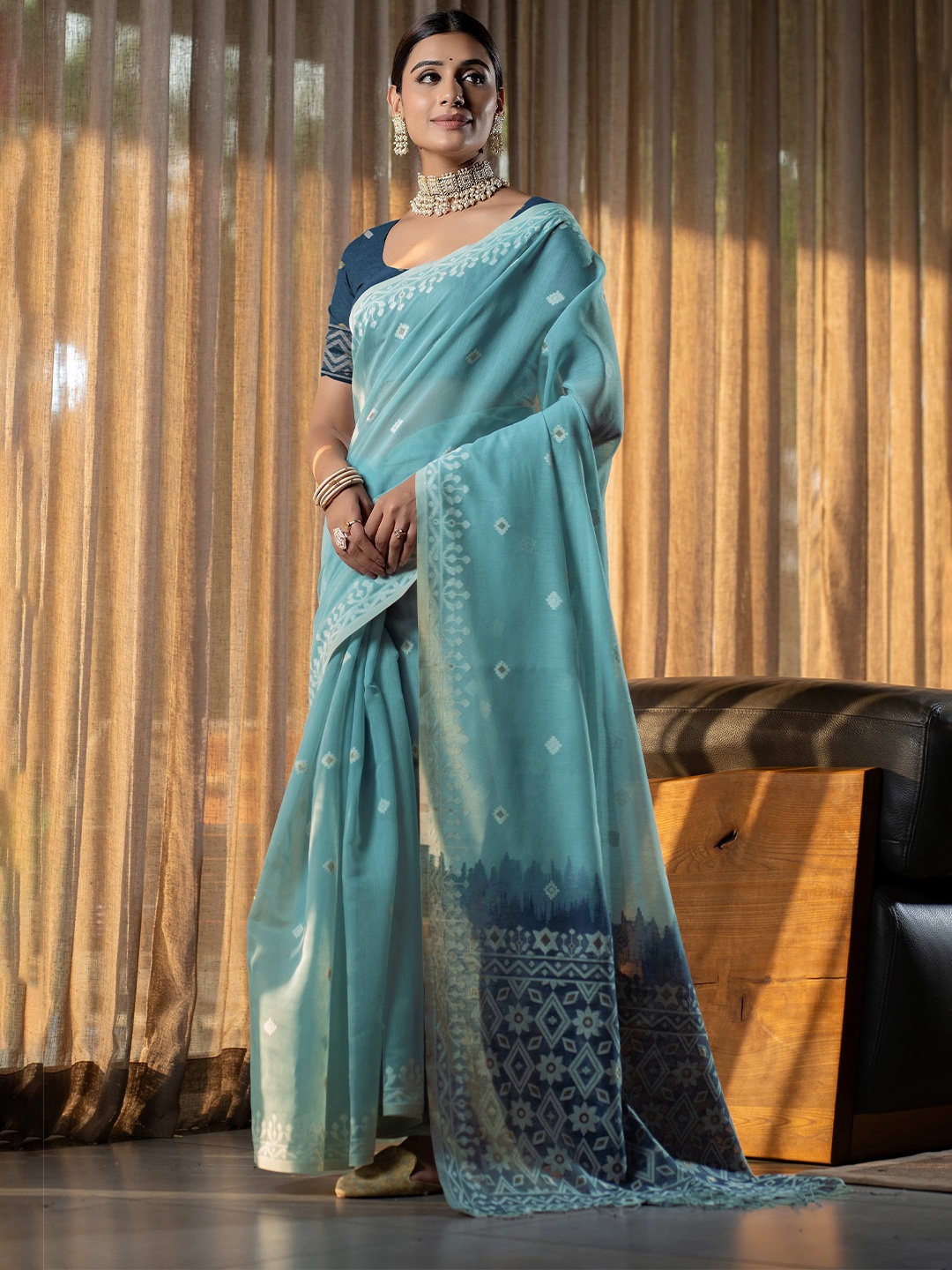 

HEER FASHION Ethnic Motifs Jamdani Saree, Blue