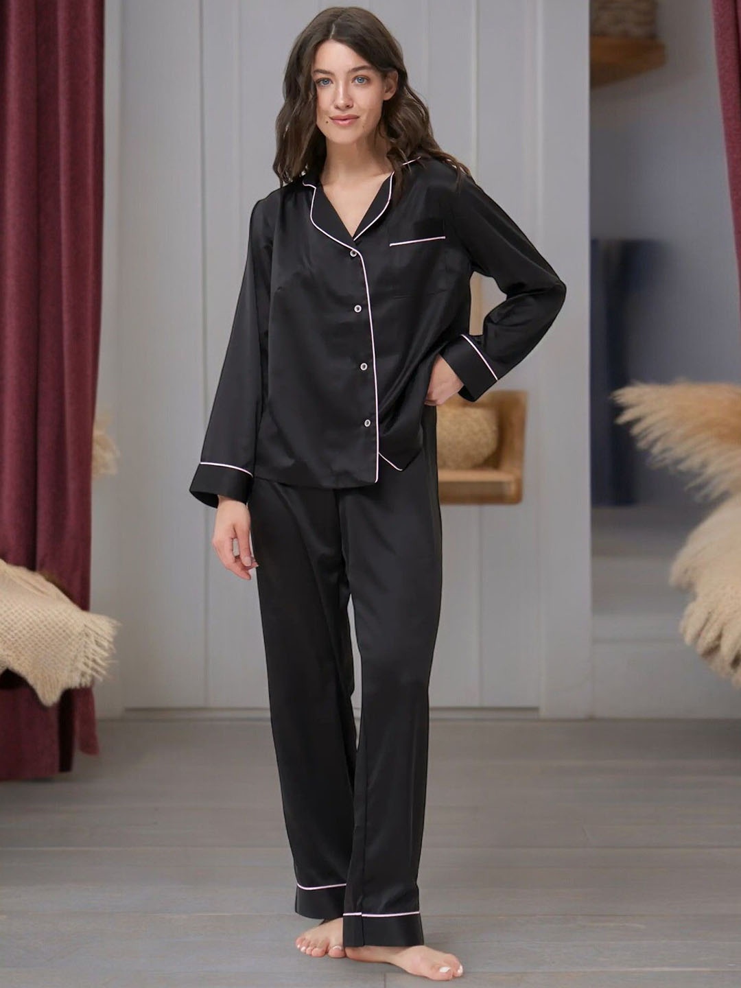 

Bella Babe by SK Women Night suit, Black
