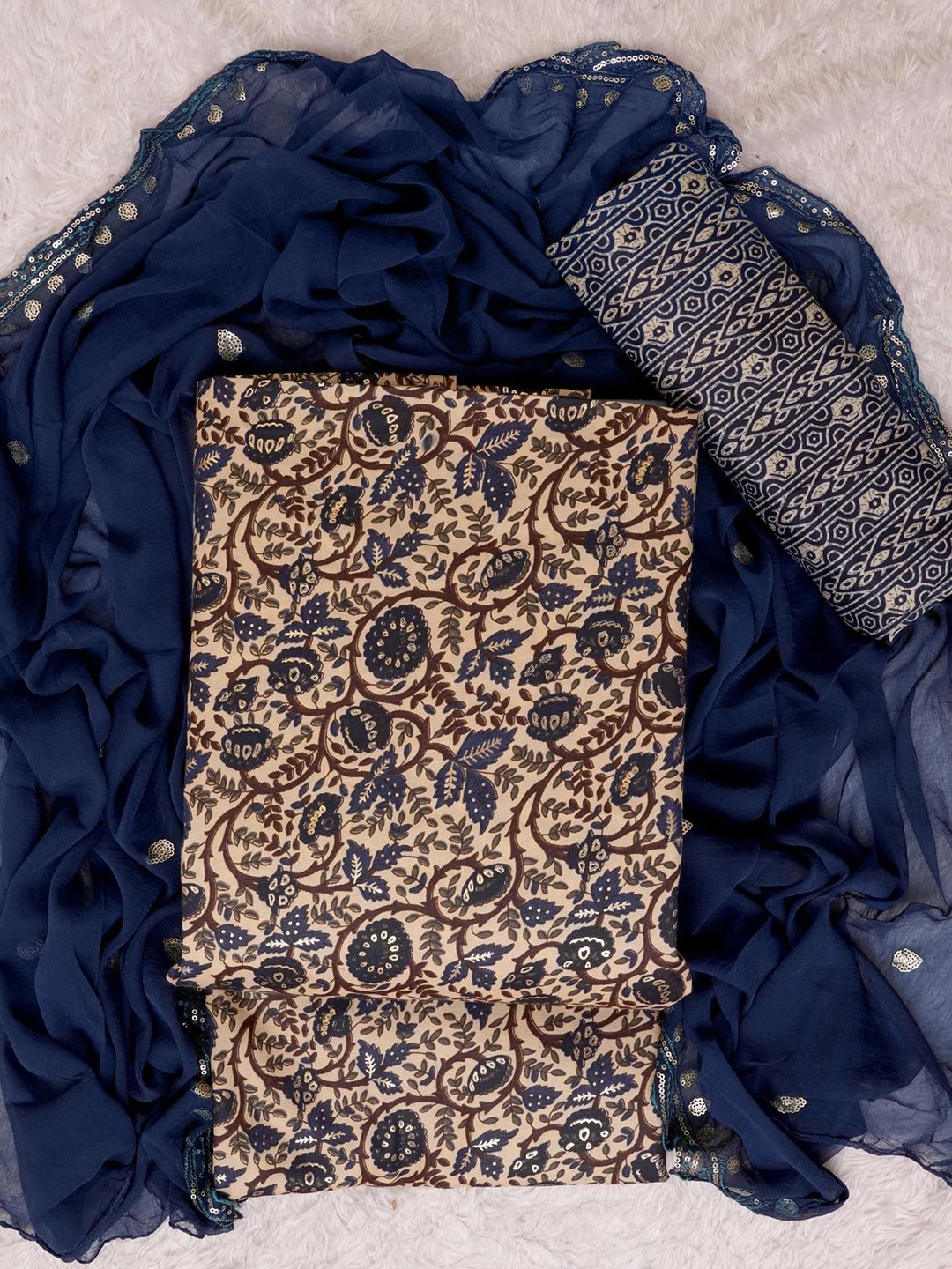 

Panzora Printed Unstitched Dress Material, Blue