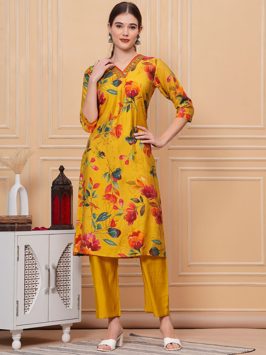 

KALINI Women Floral Printed Regular Beads and Stones Pure Silk Kurta with Trousers, Yellow
