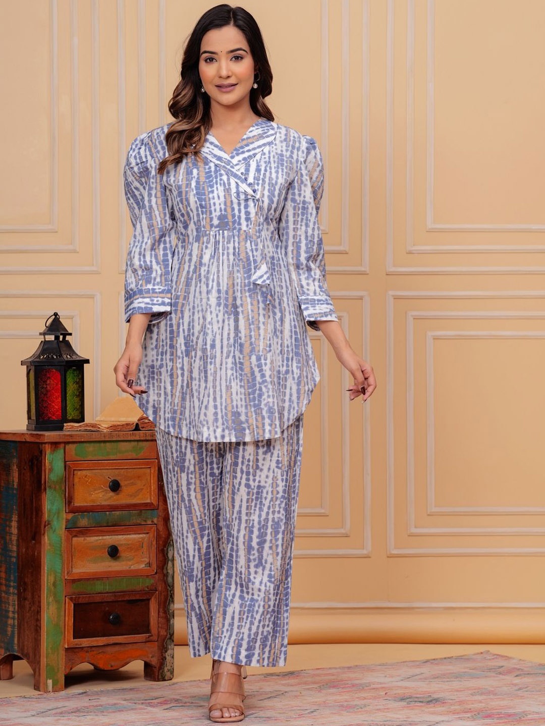 

KALINI Women Printed Pure Cotton Tunic with Trousers, Blue