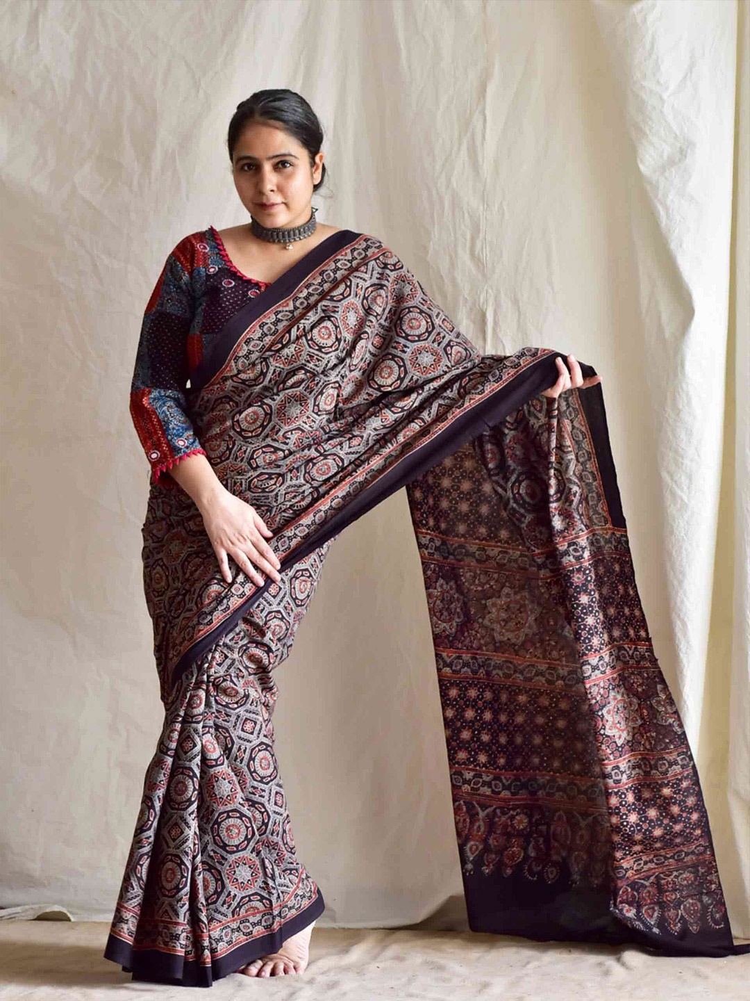 

Sundarii Ethnic Motifs Pure Cotton Block Print Saree, Black