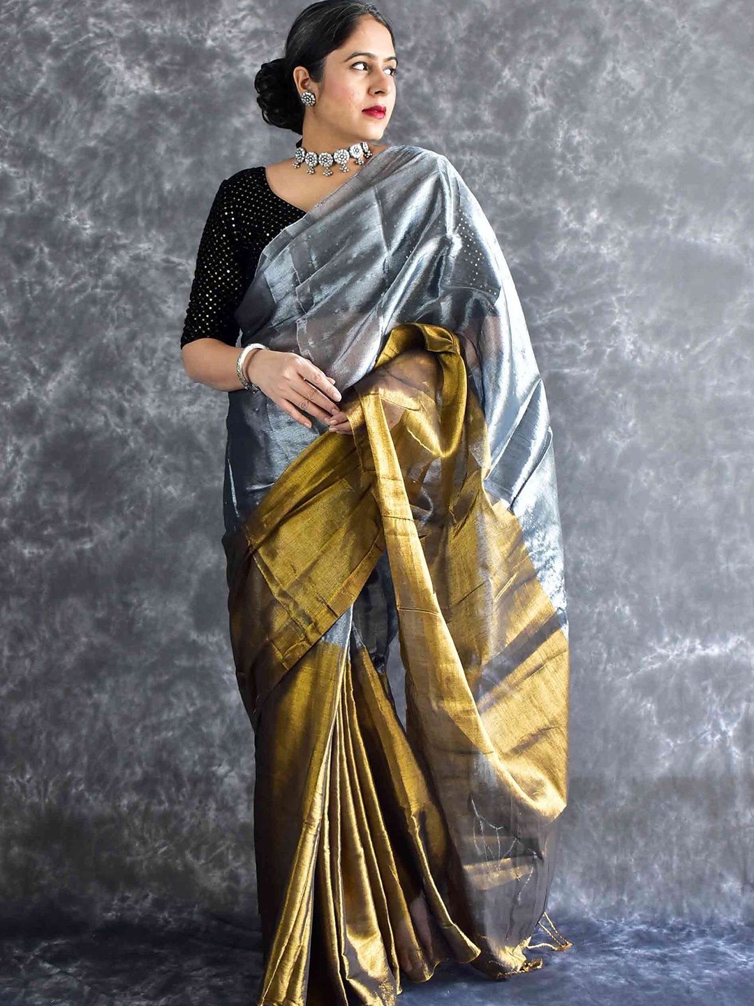 

Sundarii Tissue Saree, Silver