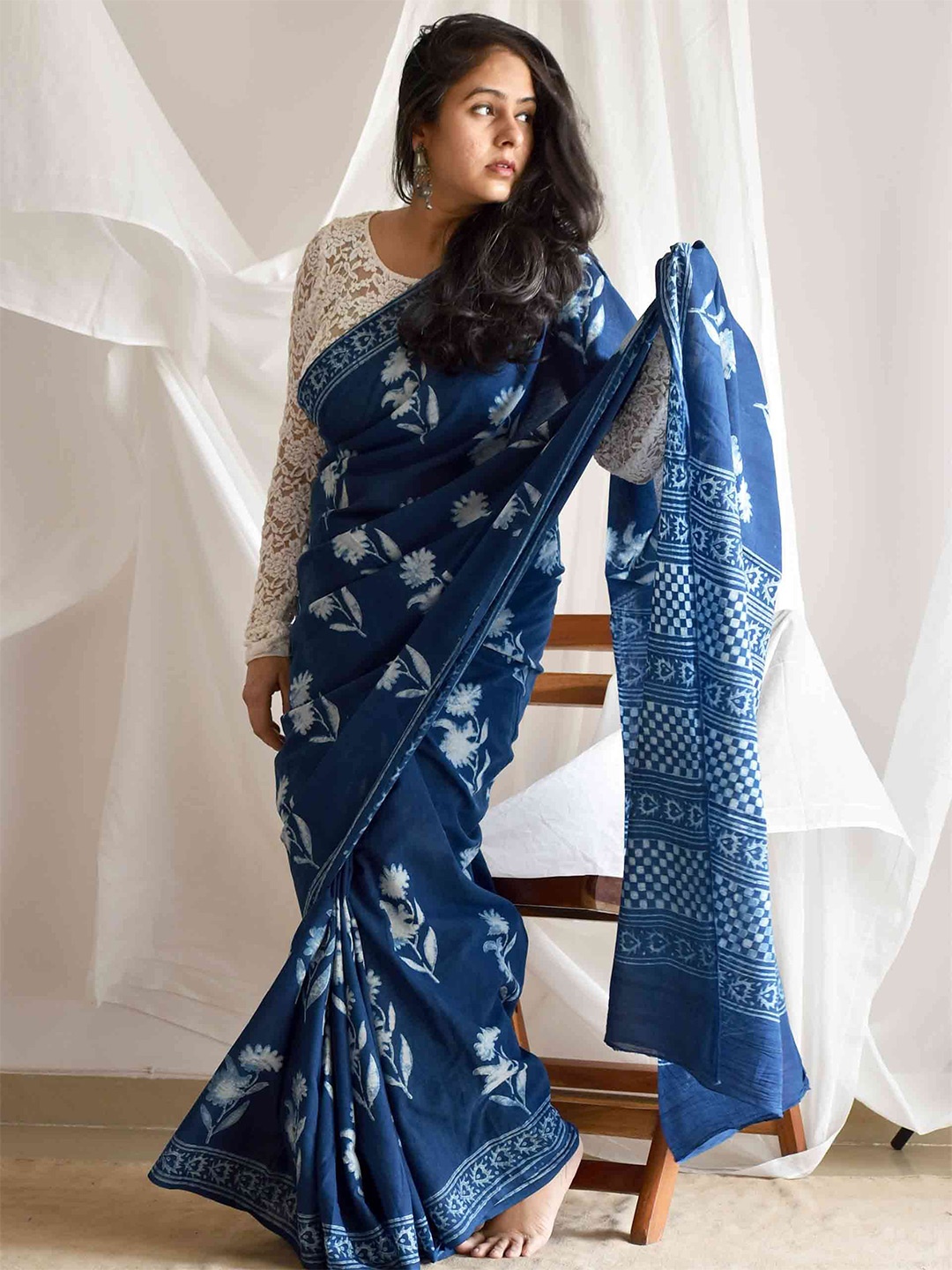 

Sundarii Ethnic Motifs Pure Cotton Dabu Saree, Blue
