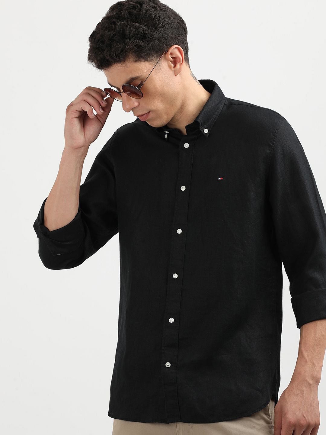 

Tommy Hilfiger Men Opaque Casual Shirt, Black