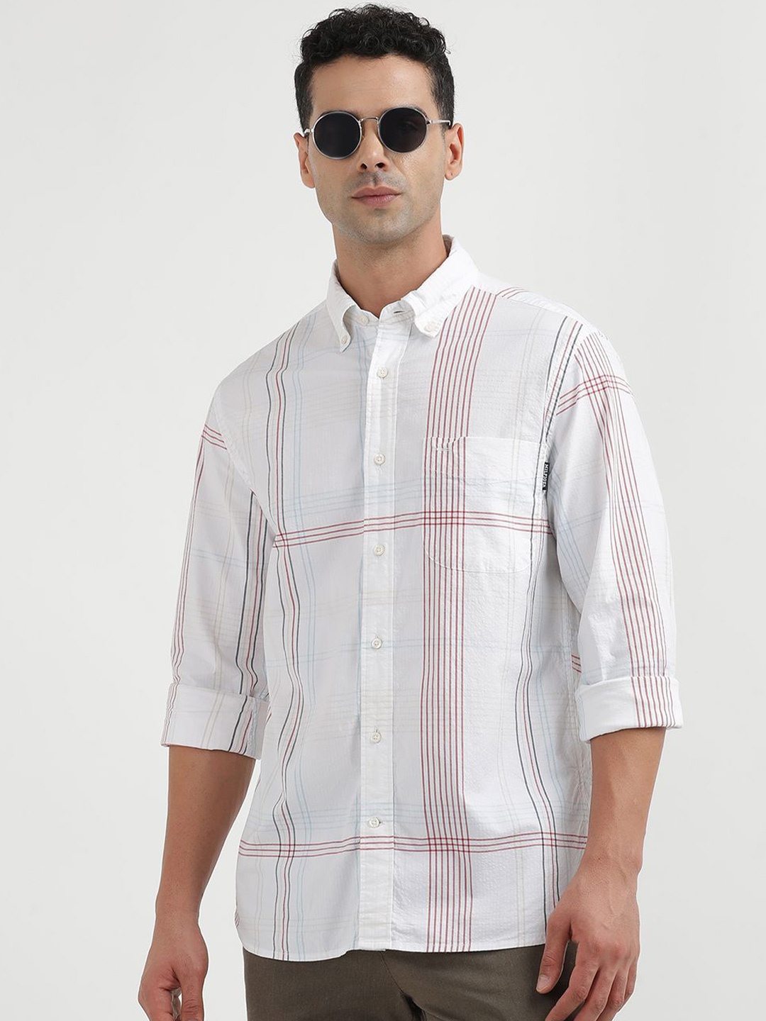 

Tommy Hilfiger Men Multi Stripes Opaque Striped Casual Shirt, White