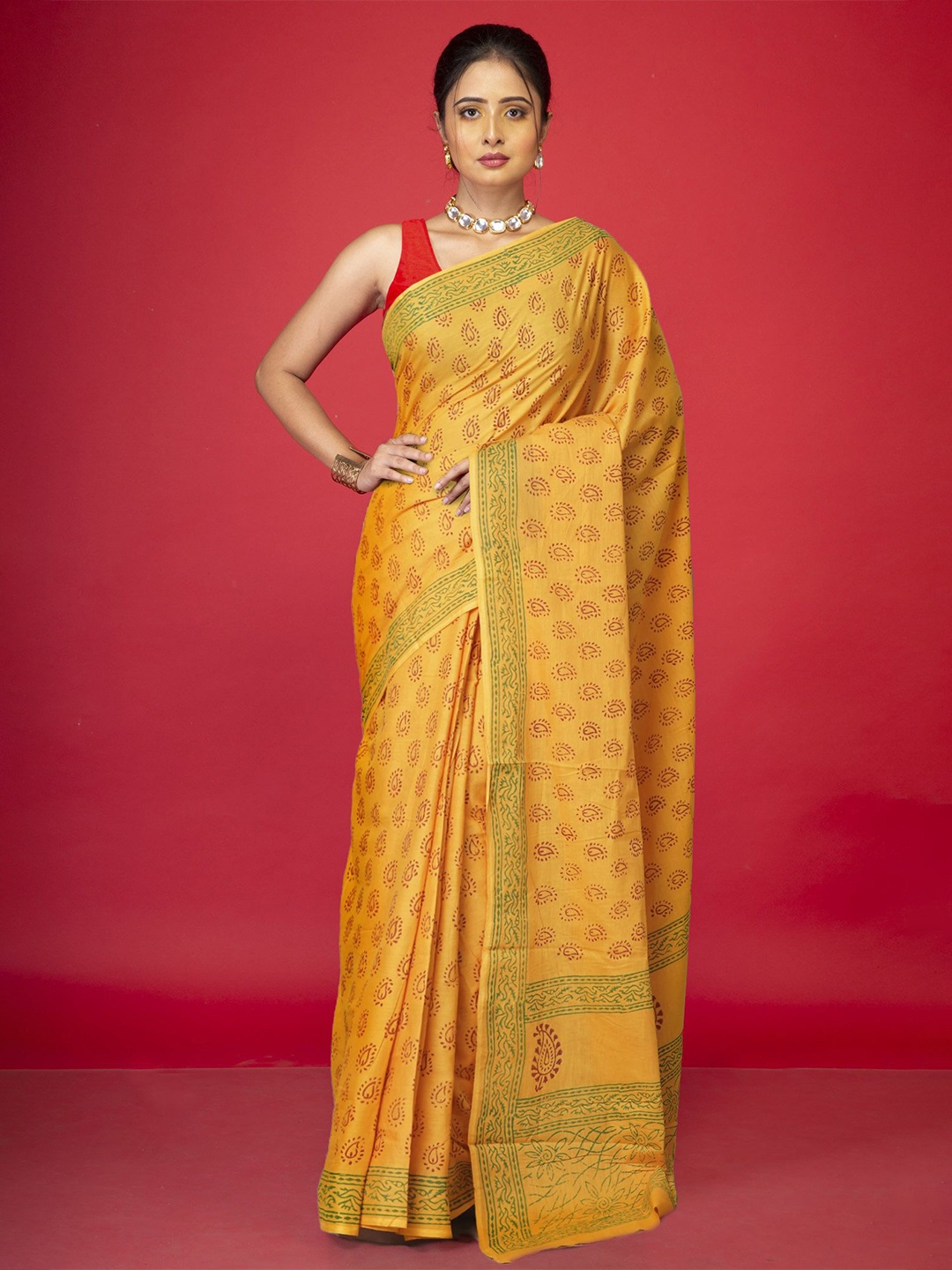 

Unnati Silks Ethnic Motifs Pure Cotton Handloom Block Print Saree, Yellow