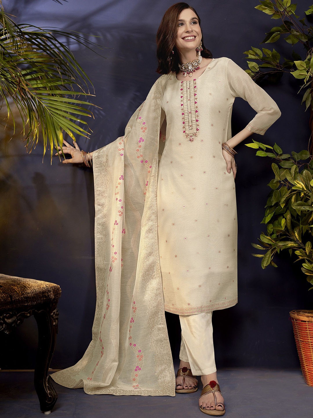 

Anouk Women Ethnic Motifs Embroidered Regular Linen Kurta with Trousers & With Dupatta, Cream