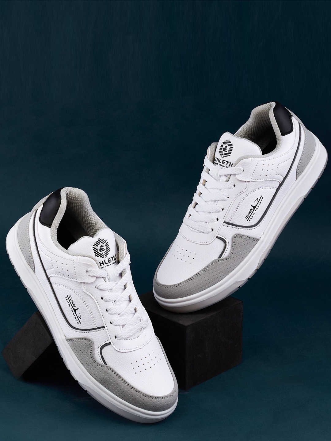 

Duke Men Colourblocked Sneakers, Grey