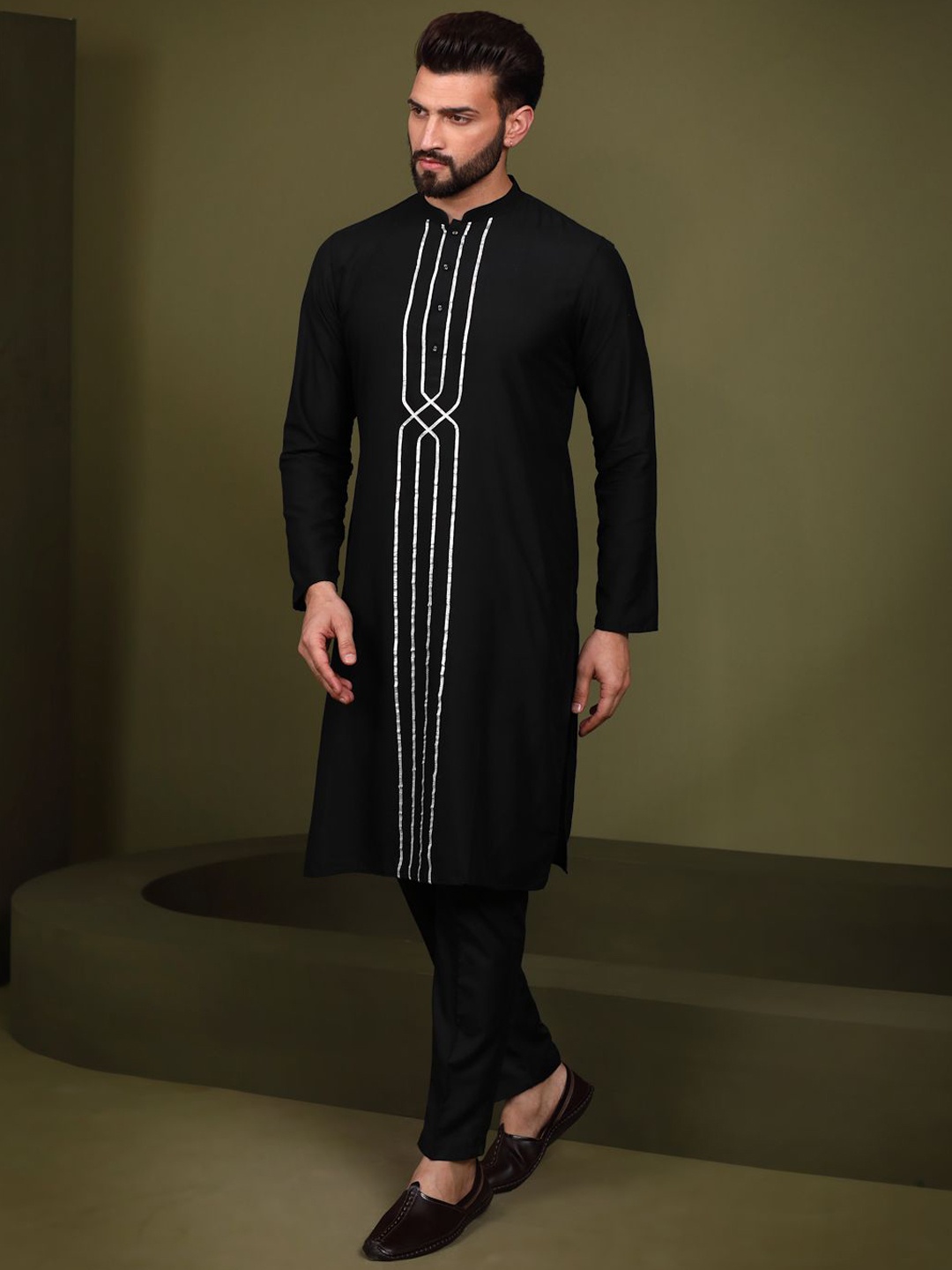 

Anouk Men Striped Patchwork Kurta, Black