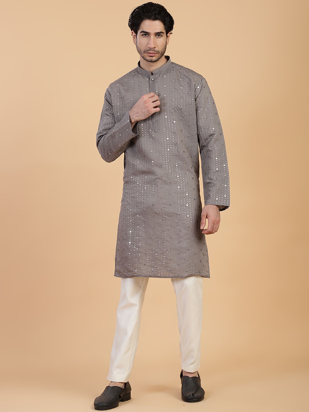 

Shiv Leela Men Geometric Thread Work Pathani Kurta, Grey