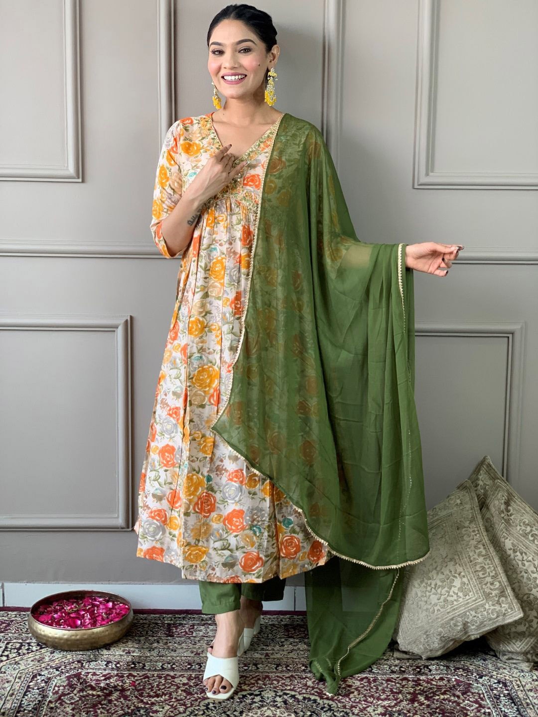

KALINI Women Floral Printed Empire Thread Work Kurta with Pyjamas, Orange
