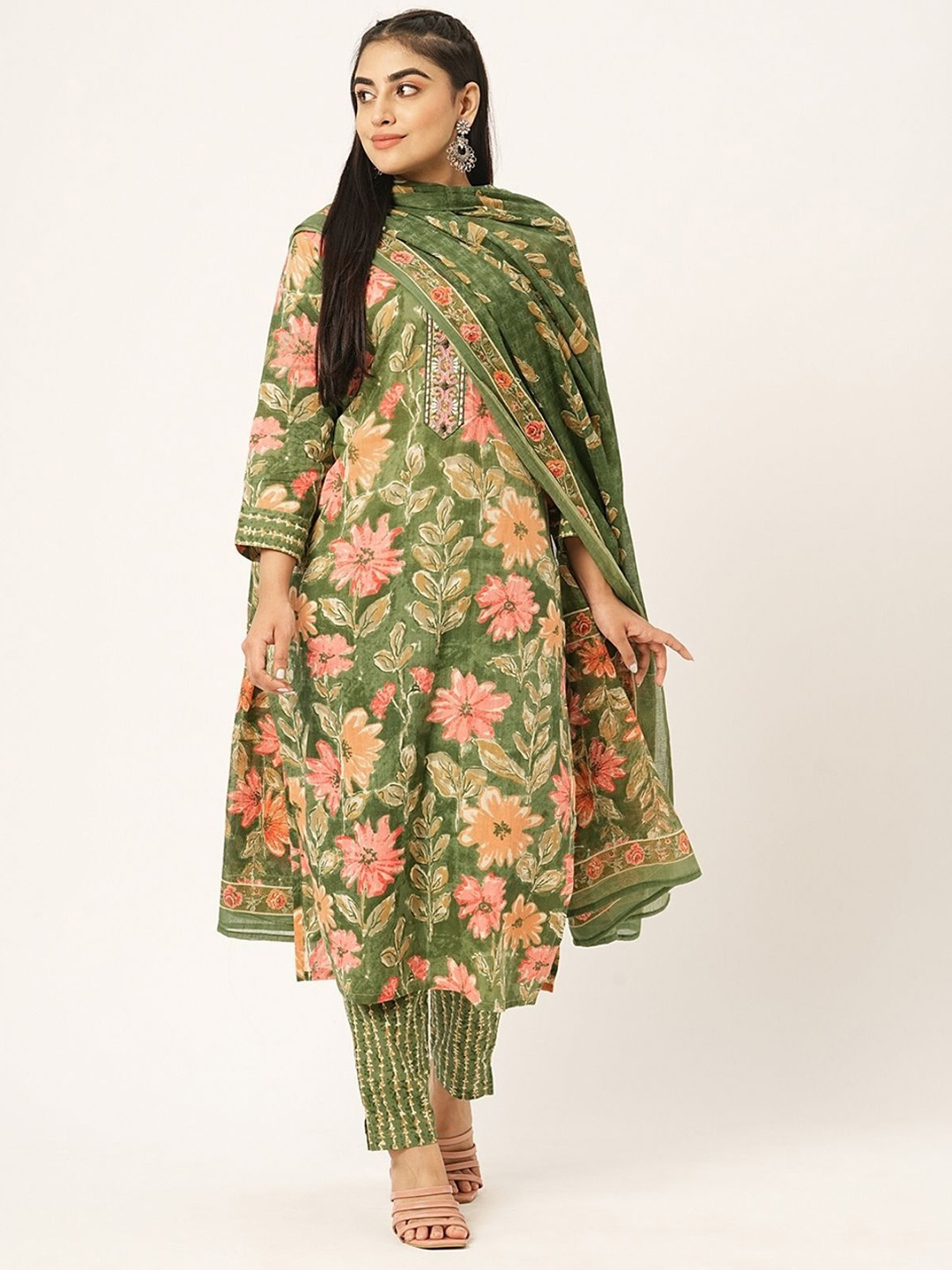 

ODETTE Women Floral Printed Regular Kurta with Trousers & With Dupatta, Green