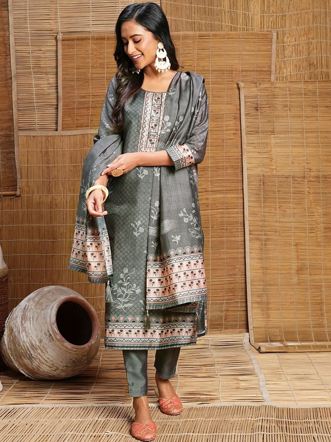 

ODETTE Women Ethnic Motifs Printed Regular Chanderi Silk Kurta with Trousers & With Dupatta, Grey