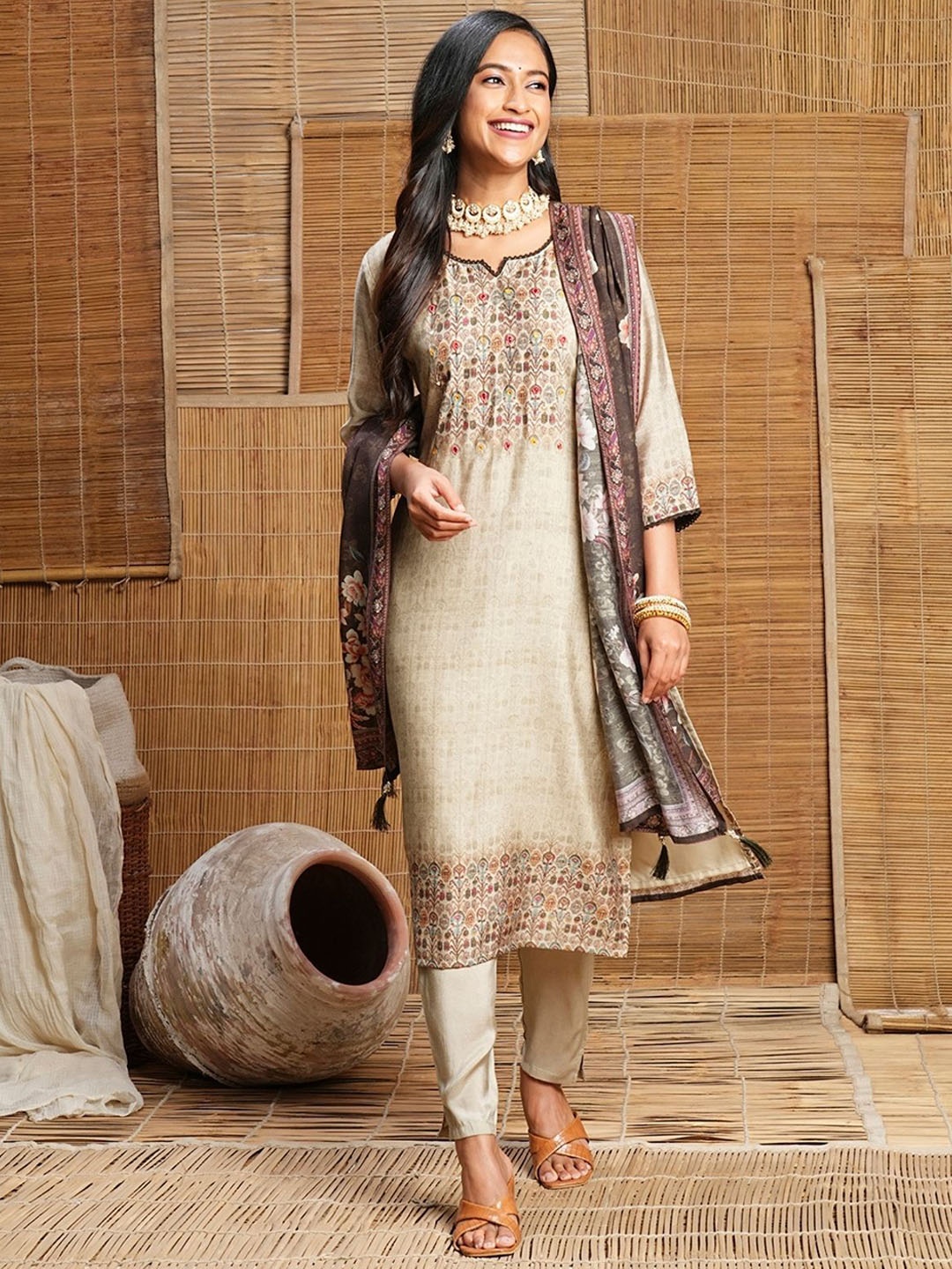 

ODETTE Women Floral Printed Regular Kurta with Trousers & With Dupatta, Beige