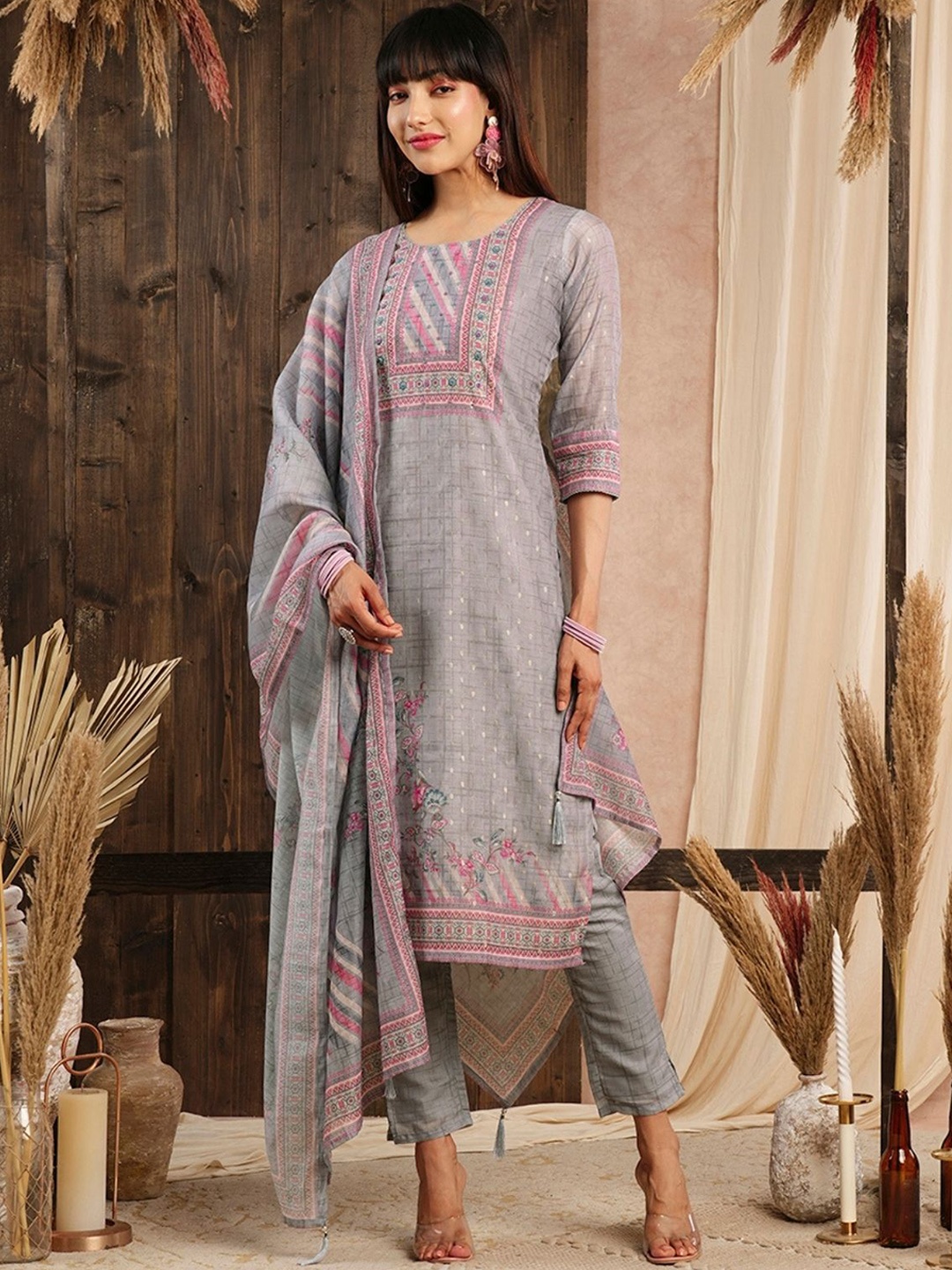 

ODETTE Women Ethnic Motifs Printed Regular Chanderi Silk Kurta with Trousers & With Dupatta, Grey