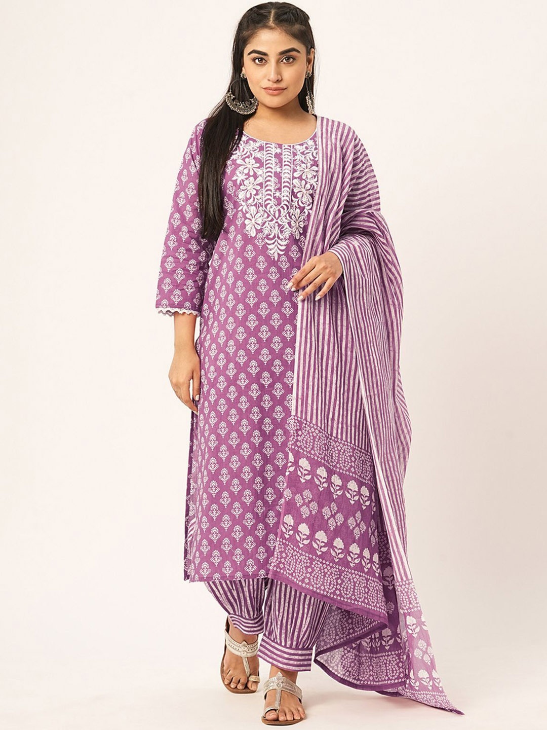 

ODETTE Women Floral Printed Regular Kurta with Trousers & With Dupatta, Pink