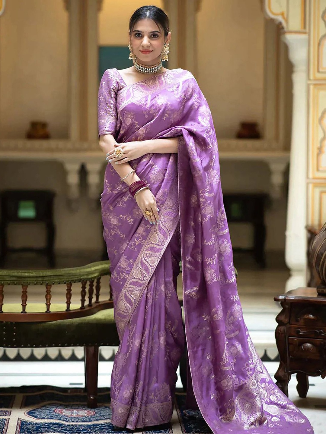 

BerMondsey Woven Design Zari Silk Blend Banarasi Saree, Purple