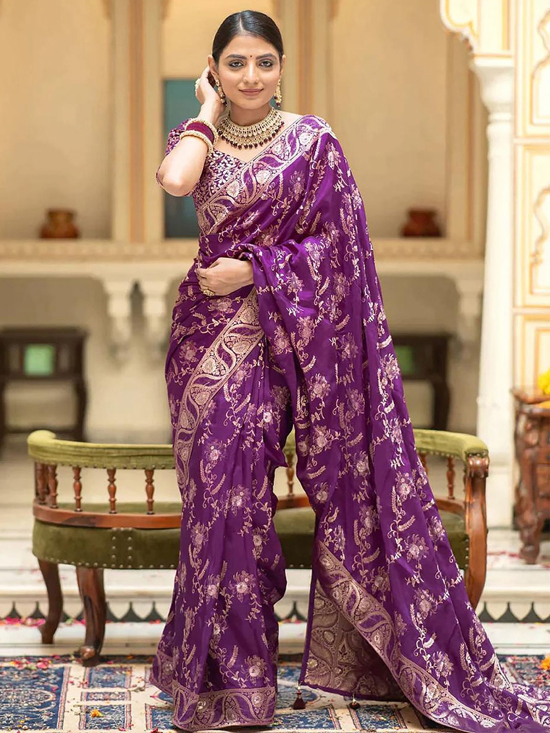 

BerMondsey Woven Design Zari Silk Blend Banarasi Saree, Purple