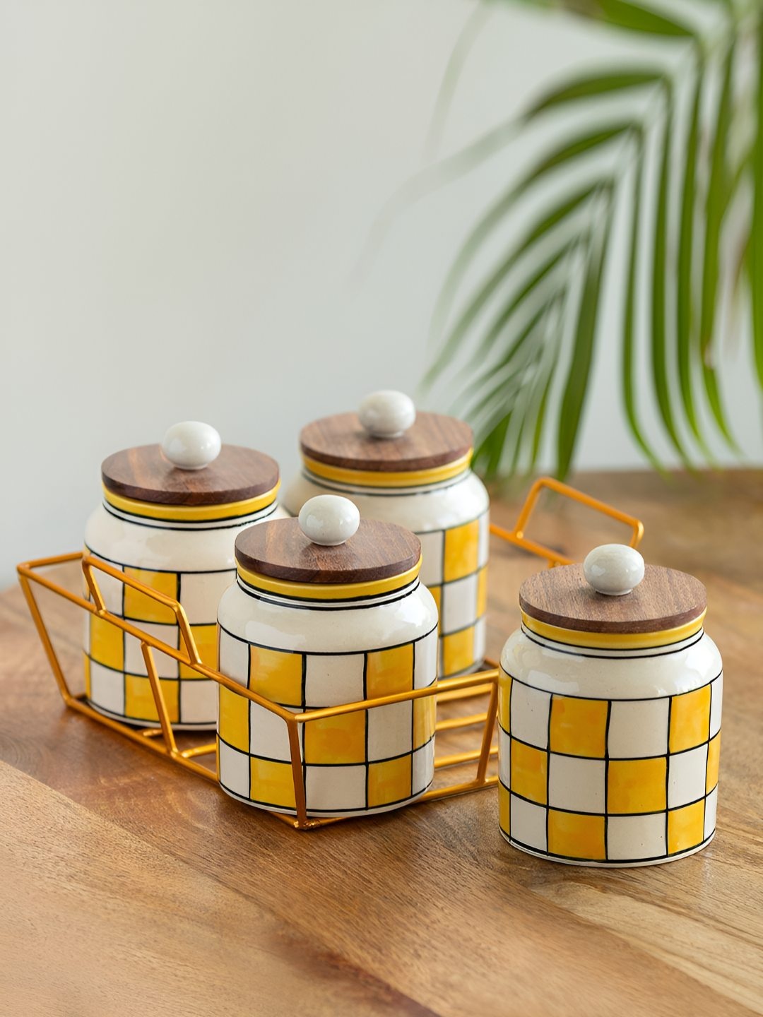 

ExclusiveLane 4-Pcs Yellow & Beige Air-Tight Containers