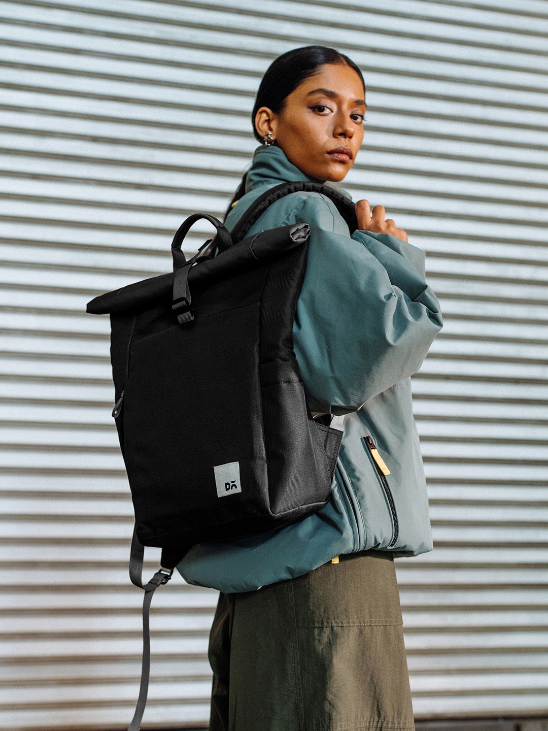 

DailyObjects Oversized Shopper Satchel with Tasselled, Black