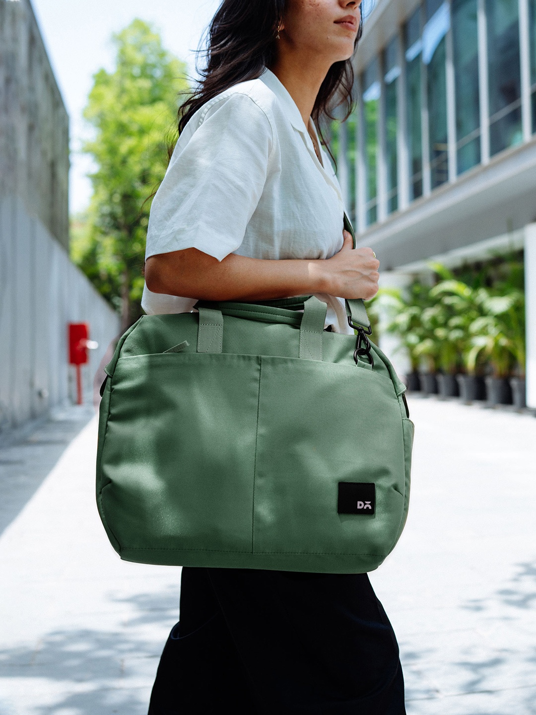

DailyObjects Oversized Shopper Handheld Bag with Cut Work, Green