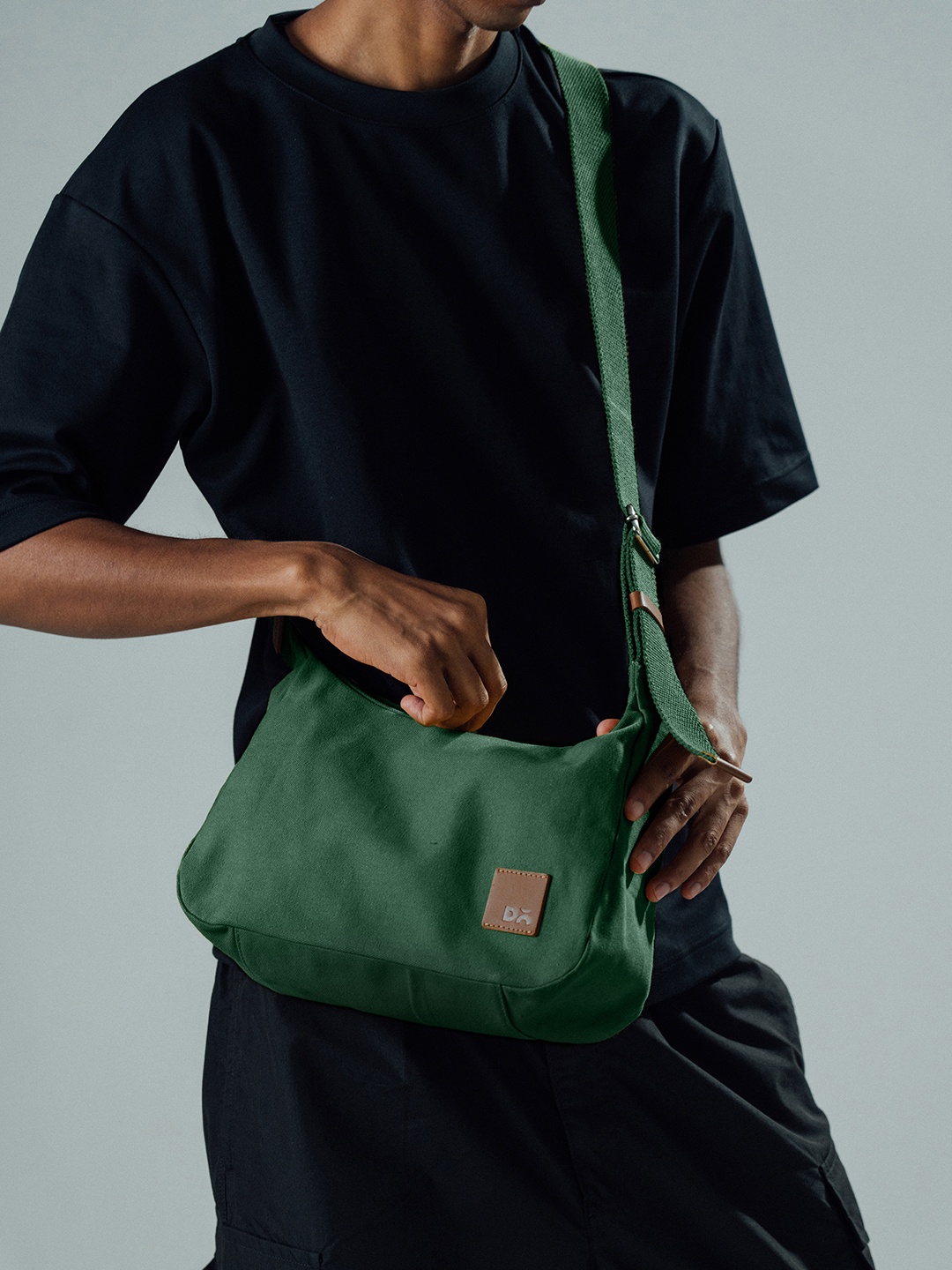 

DailyObjects Shopper Handheld Bag with Bow Detail, Green