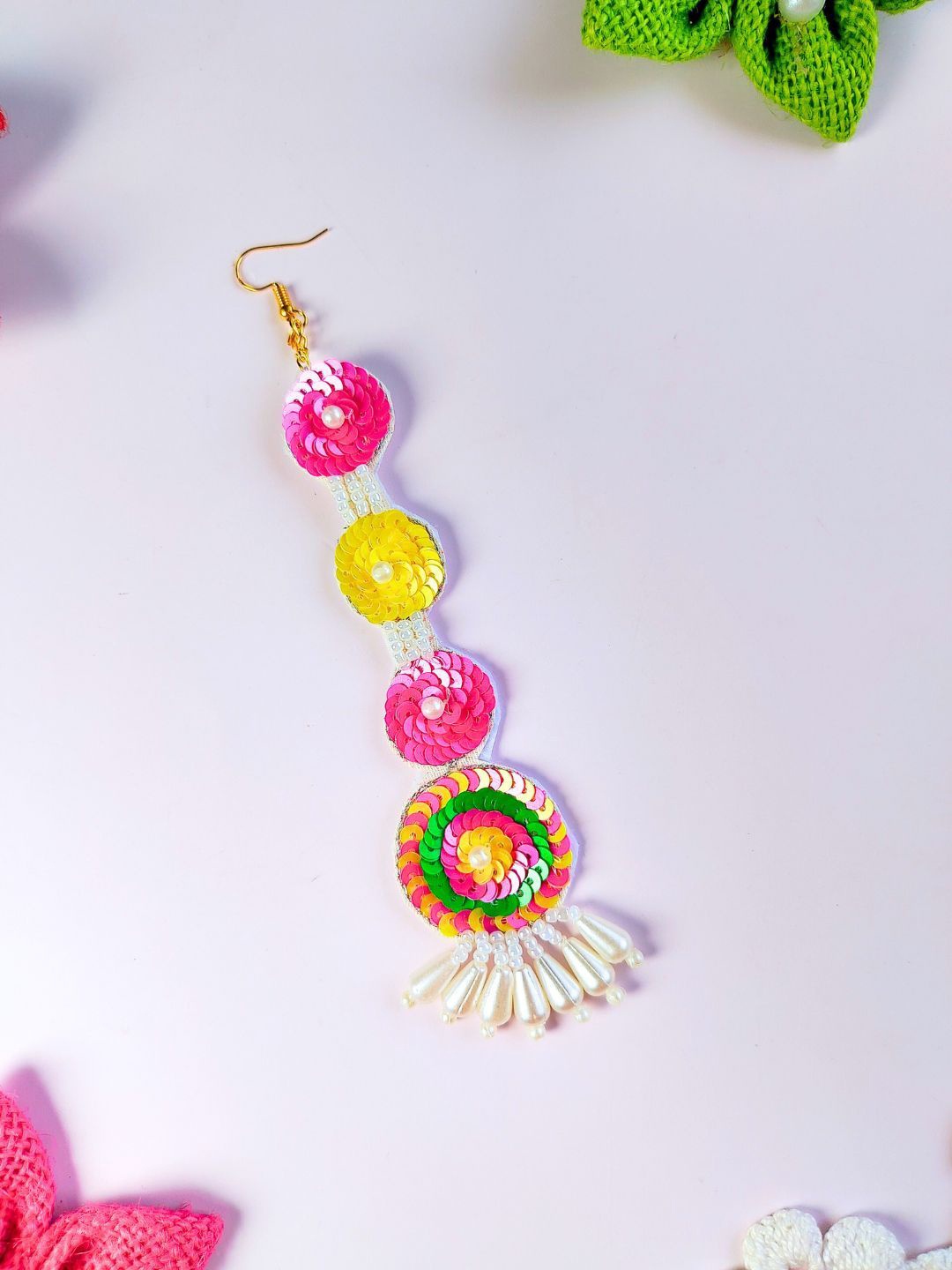 

Sangria Floral Beaded Maangtika, Pink