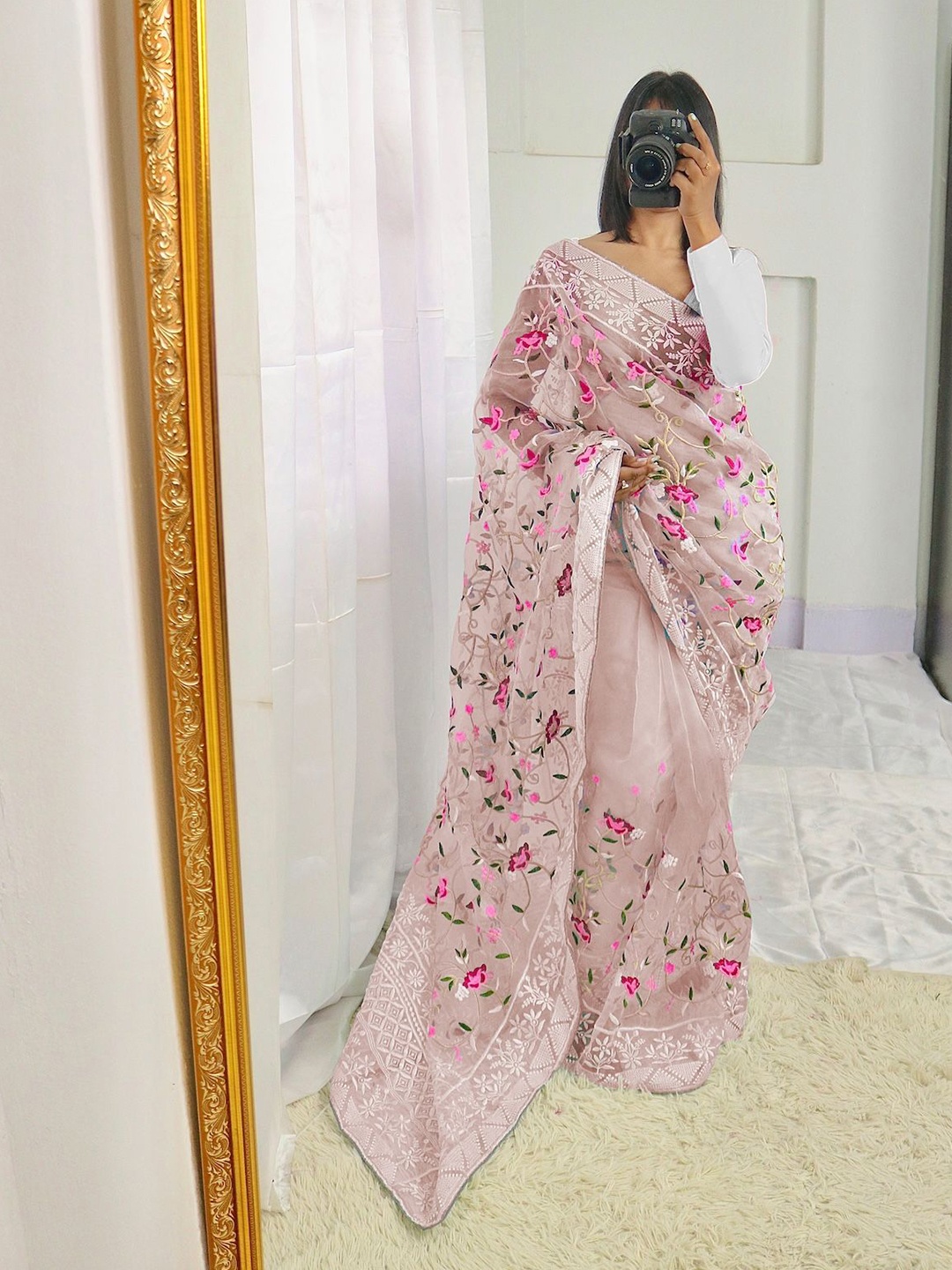 

Celeb Styles Floral Embroidered Organza Saree, White